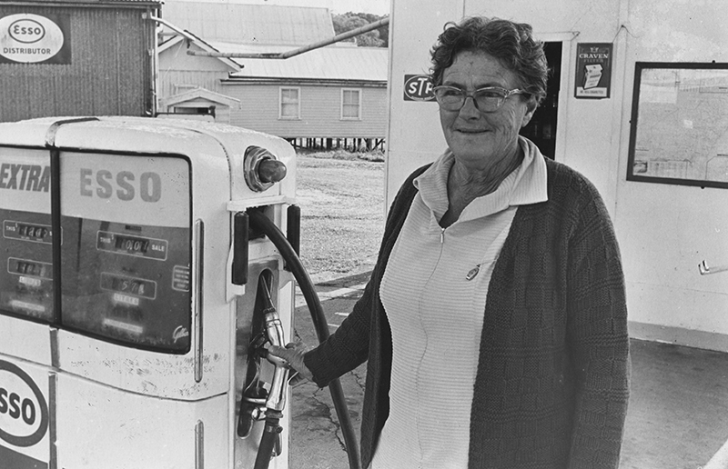 photo of the Esso fuel station in Bangalow in the 1970s
